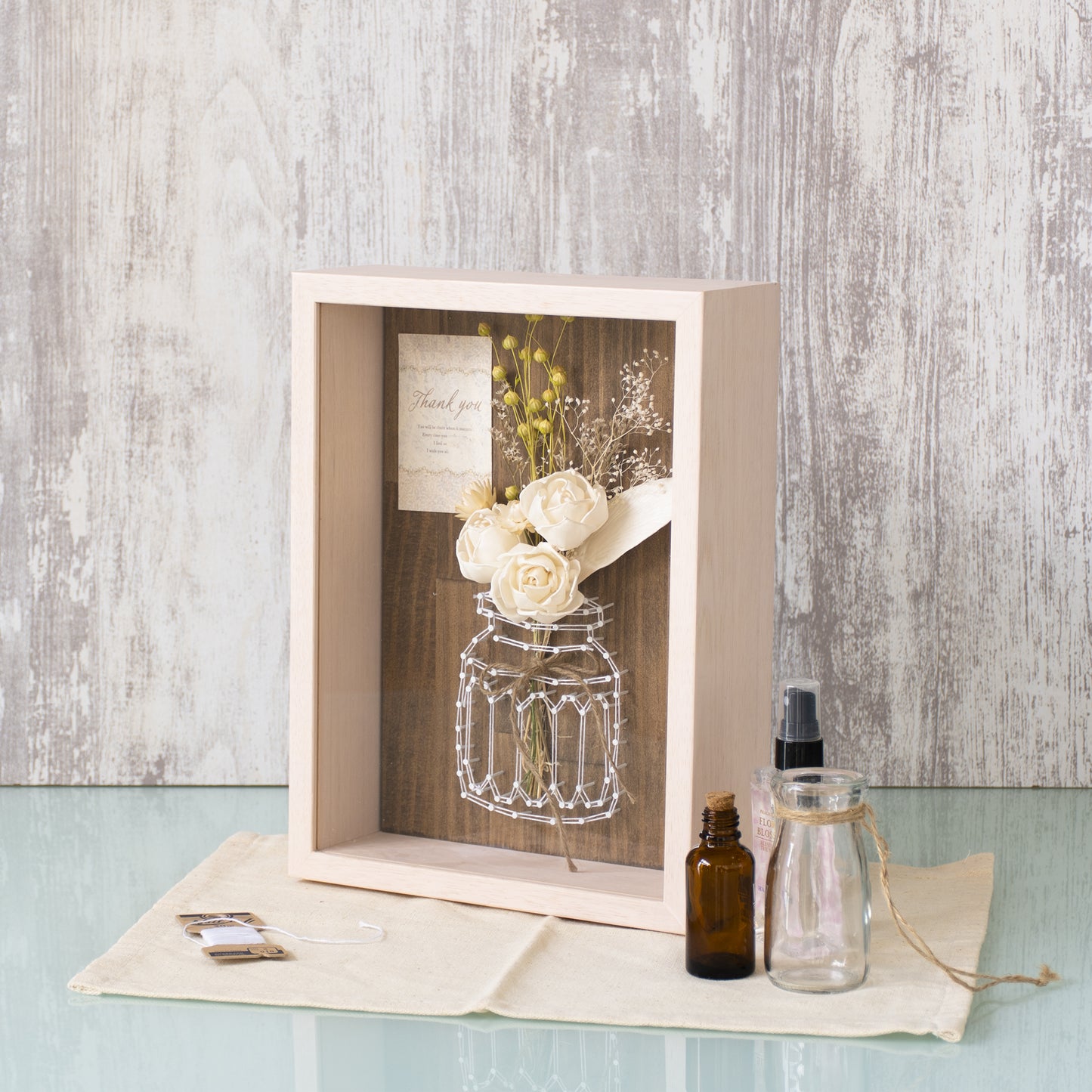Nail It Frame for 20 x 28 cm